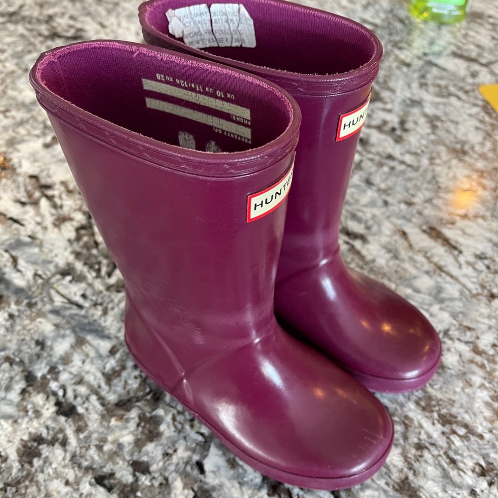 Hunter plum colored boots size 10